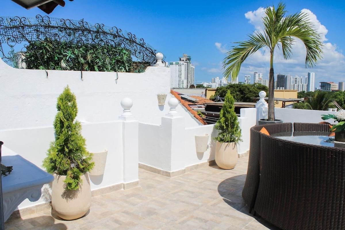 Luxury Penthouse & Jacuzzi Rooftop *