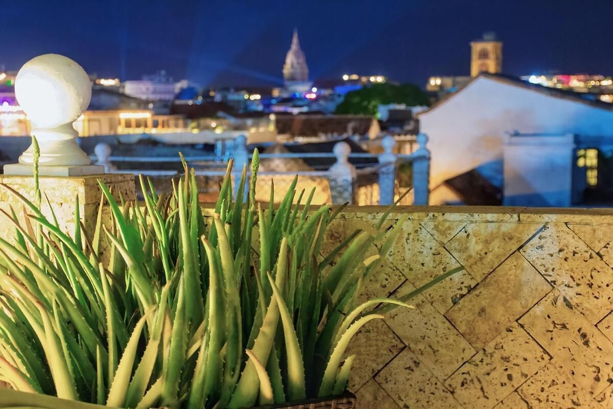 Luxury Penthouse & Jacuzzi Rooftop Cartagena