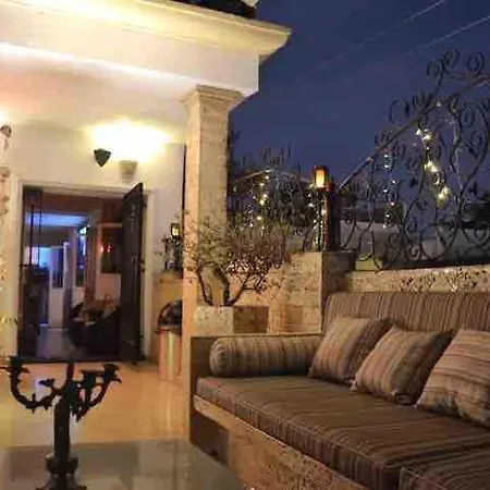 Luxury Penthouse & Jacuzzi Rooftop *