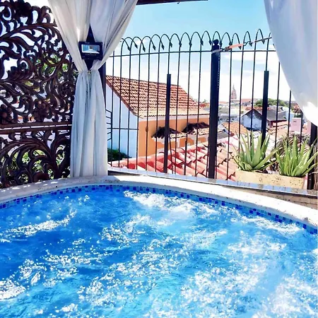 Luxury Penthouse & Jacuzzi Rooftop * Cartagena